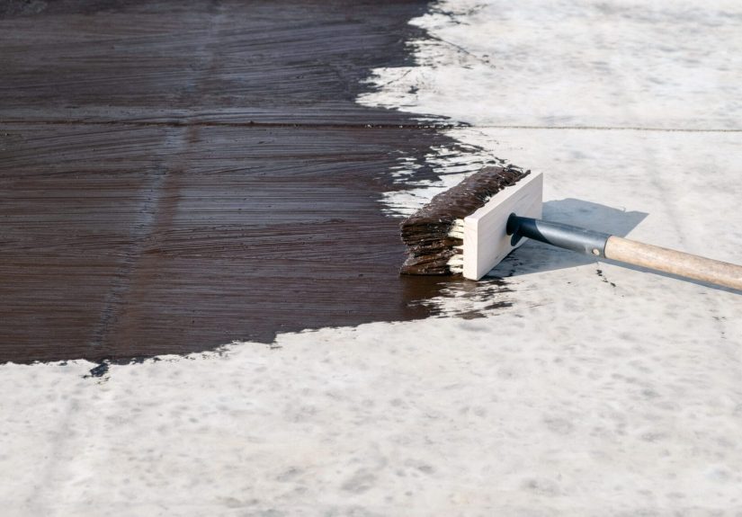 7 Best Sealants for Roof Leaks (2025)