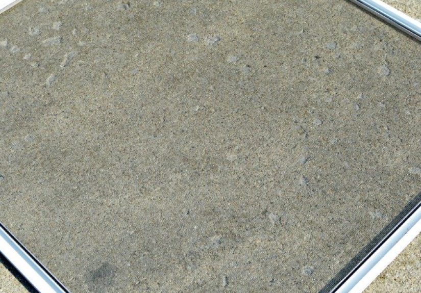 How to Clean Window Screens Easily