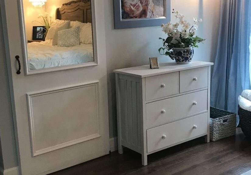 How to Make a Pretty Sliding Barn Door DIY