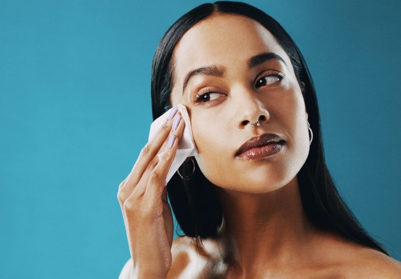 Makeup Removing Mistakes That Are Aging Your Skin