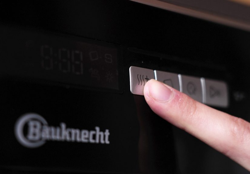 3 Ways to Clean a Dishwasher with Bleach