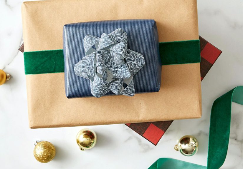 5 Homemade Bows for Gifts You Can Whip Up in No Time