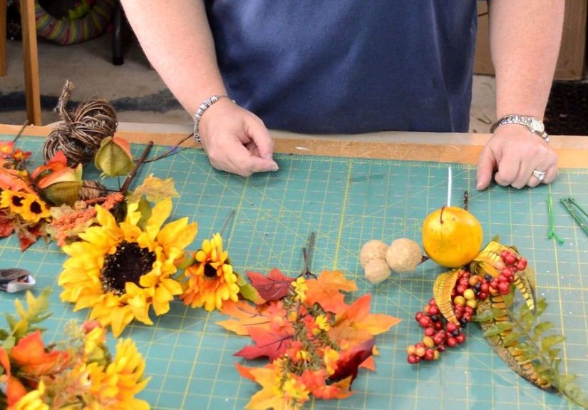 DIY Fall Lantern Swag