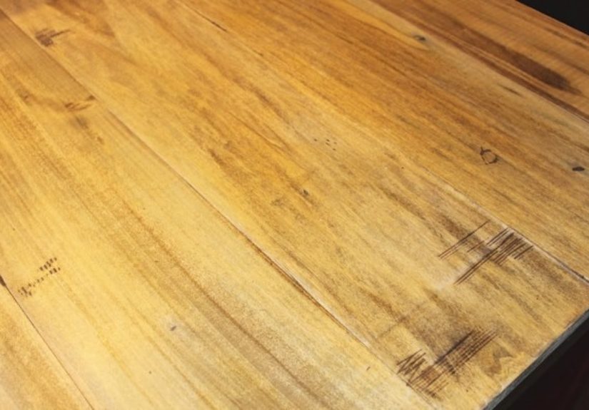 How to Create Faux Reclaimed Wood Countertops