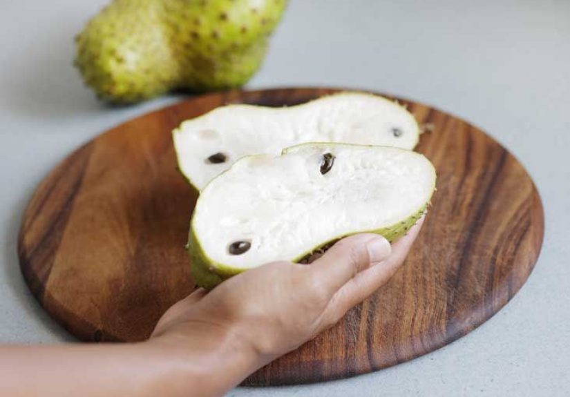 Soursop (Graviola): Health Benefits and Uses
