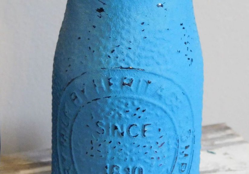 Use Leftover Paint and Kitchen Grit to Decorate on the Cheap!