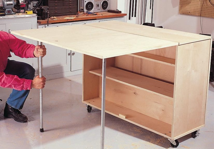 Video: DIY Fold-Up Workbench - Saturday Morning Workshop