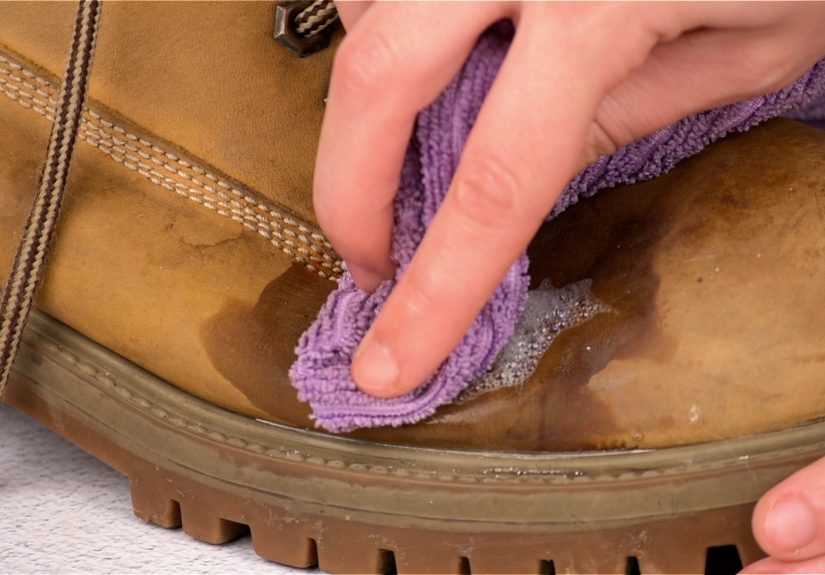 3 Simple Ways to Get Acrylic Paint Off Shoes