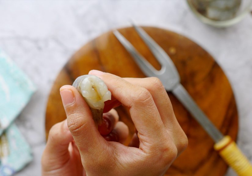 3 Ways to Peel and Devein Shrimp