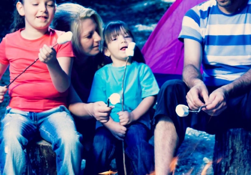6 Fun Family Campfire Traditions - Tipsaholic