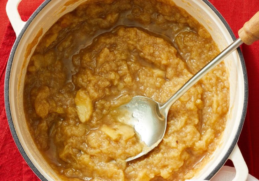 Easy Homemade Applesauce Recipe - How to Make Applesauce