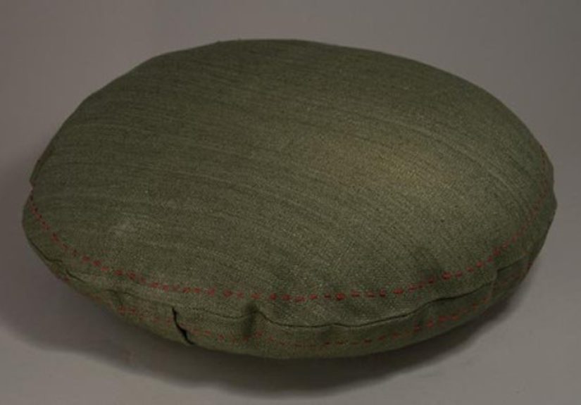 High/Low: Round Linen Cushions