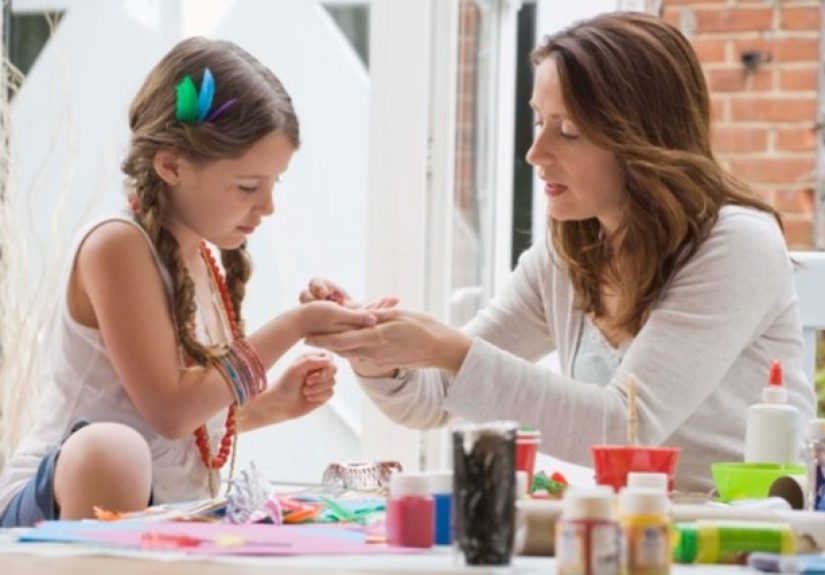 How to Decorate Plastic Jars