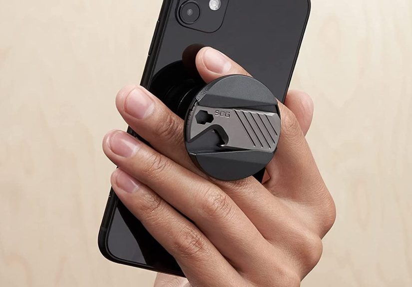 I Tried This Multi-Tool That Stashes on the Back of Your Phone
