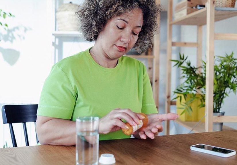 Supplements for menopause bloating: What can help?
