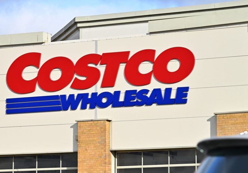 Costco Quietly Changed Its Store Hoursand Shoppers are Divided