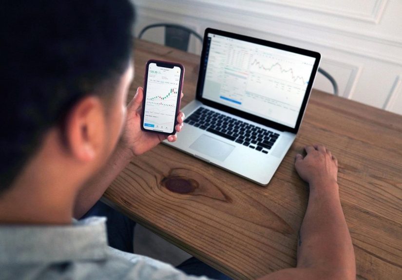 eToro Review 2021: Learn Cryptocurrency from Experienced Investors