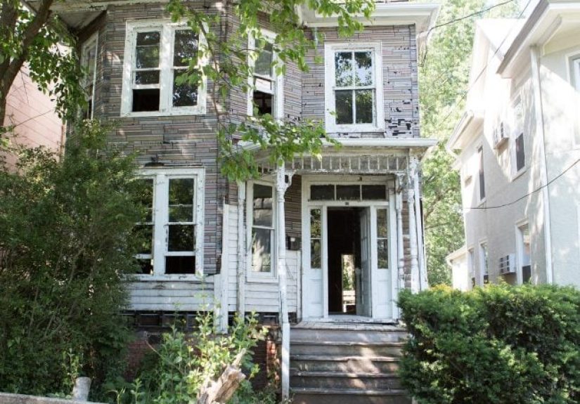 House Crashing: A Jaw-Dropping Old House Transformation