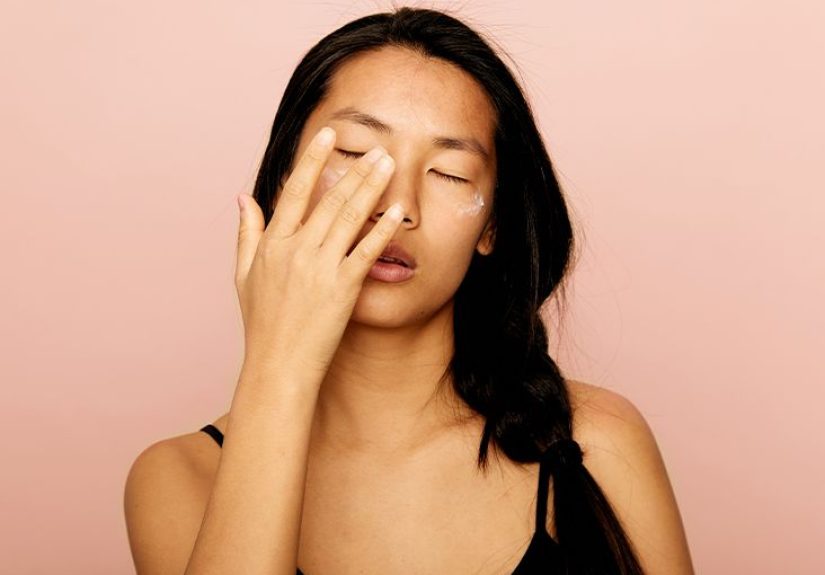 How to Apply Eye Cream and Ingredients to Look For