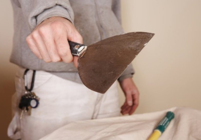 How to Remove Latex Paint From Cabinets